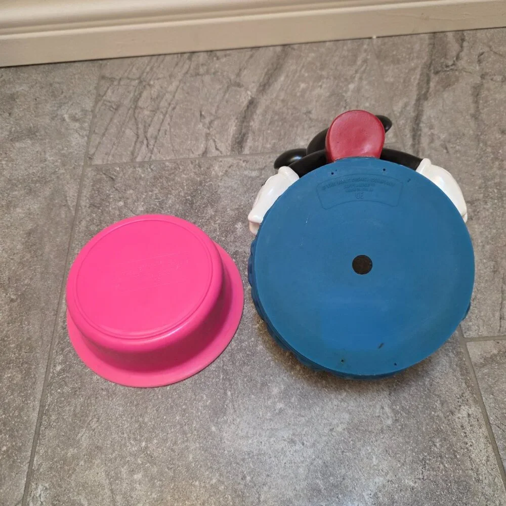 Vintage Applause Disney Mickey Mouse Cat/Dog Water Or Food Bowl & Bowl Holder